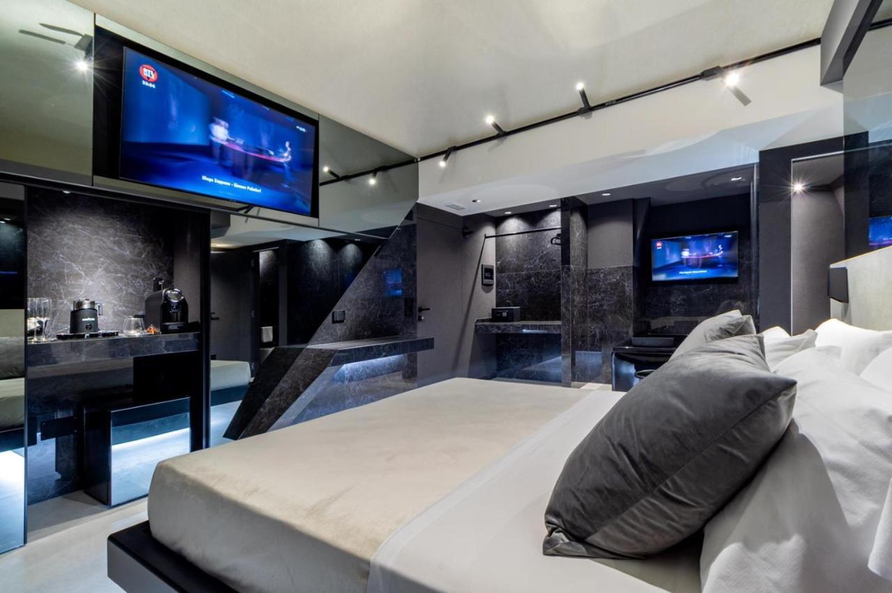 קטאניה 4 Suites " Unconventional Living Rooms " מראה חיצוני תמונה